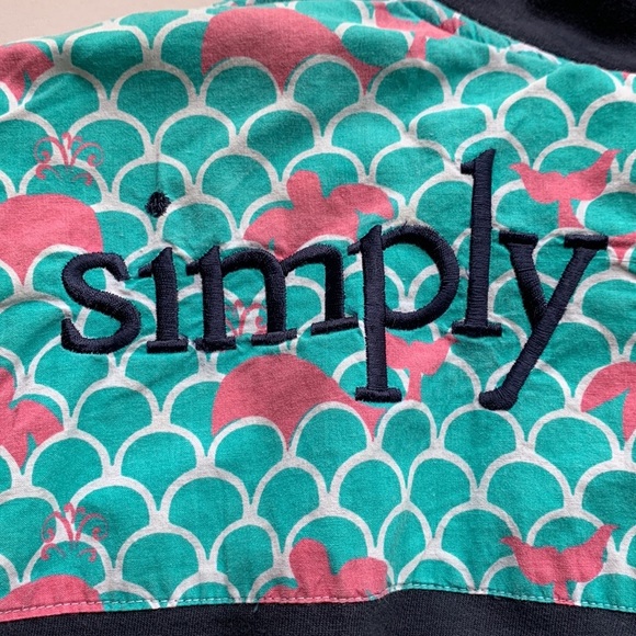 Simply Southern sweatshirt size small, whale and sea turtle design - Picture 7 of 8